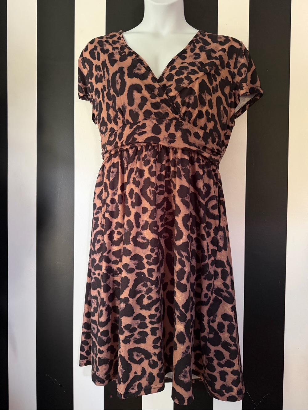 Animal Print V-Neck Midi Dress w/ Pockets SZ XXL